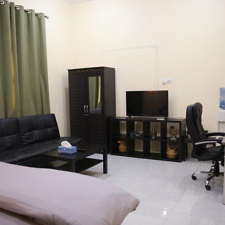 Luxury Private Studio Apartment Close To Airport Abu Dhabi Exterior photo